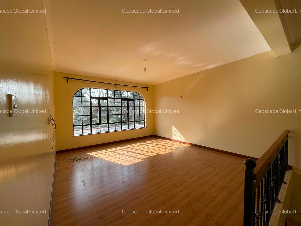 4 Bed House with En Suite in Runda - 8