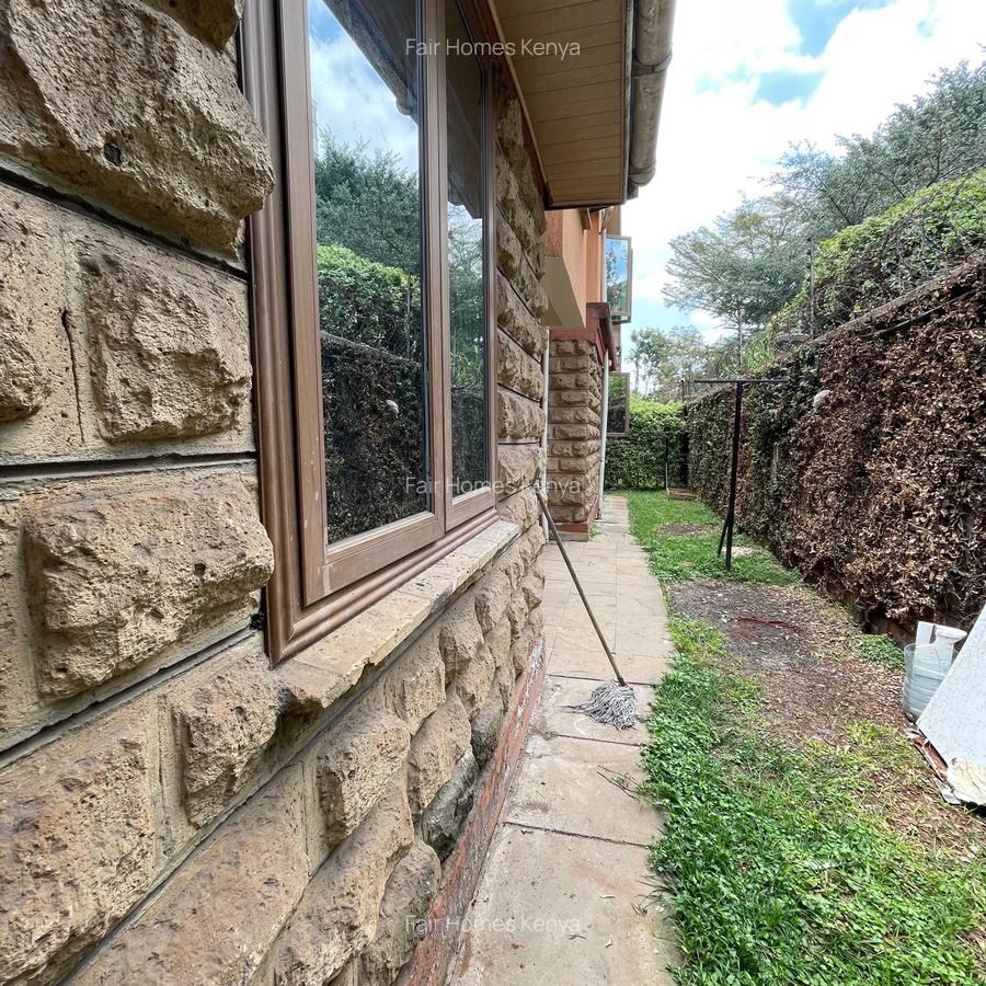 5 Bed Townhouse with En Suite at Othaya Road - 2