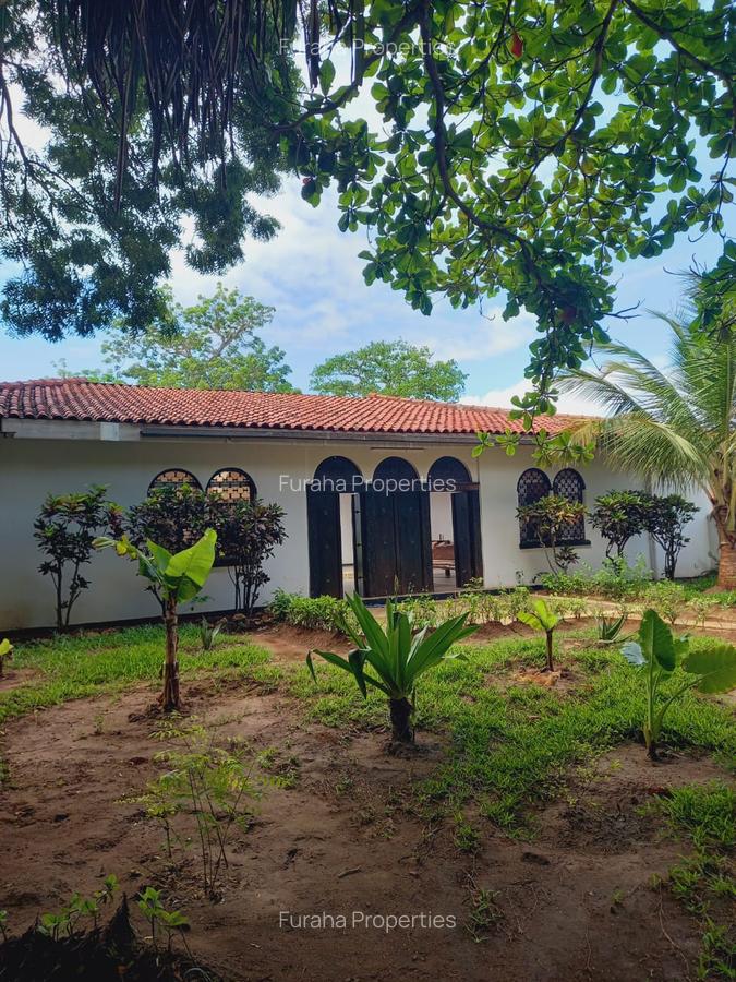 4 Bed House with En Suite in Ukunda - 1