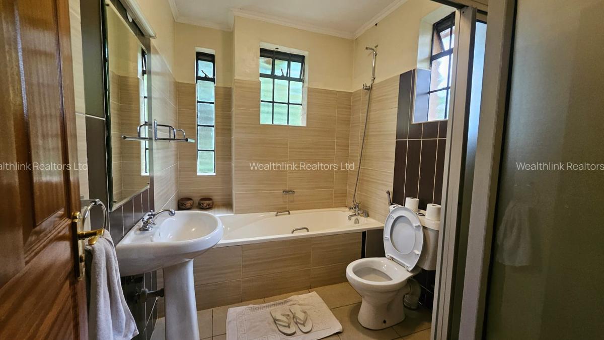 5 Bed House with En Suite at Gigiri - 8