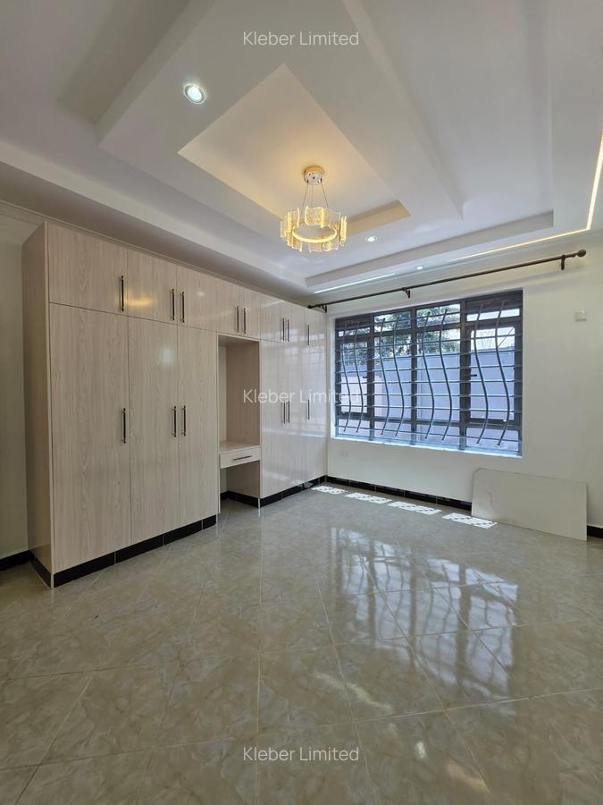 4 Bed House with En Suite in Ruiru - 16