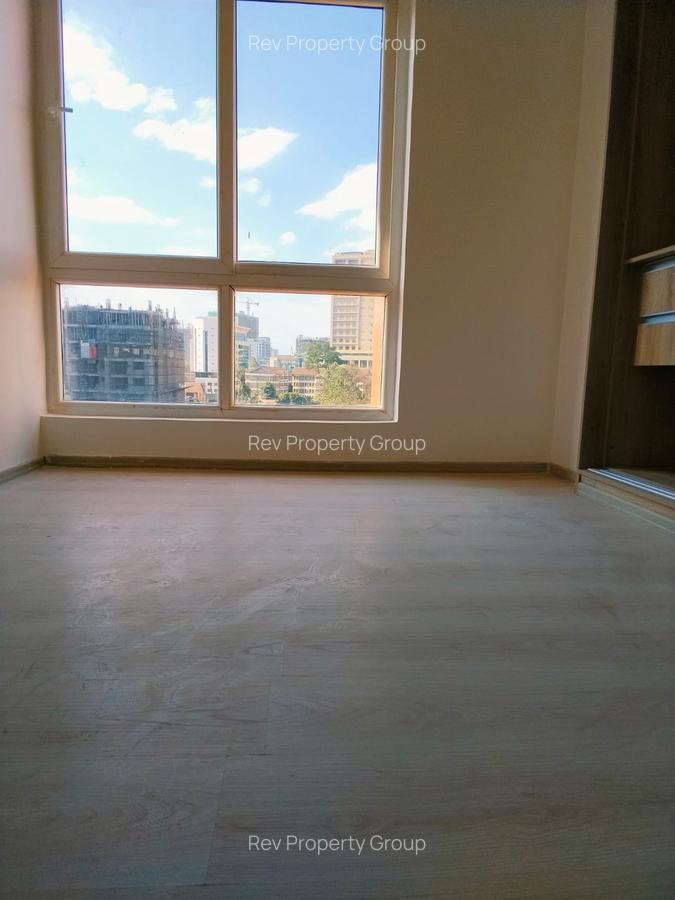 2 Bed Apartment with En Suite in Westlands Area - 10