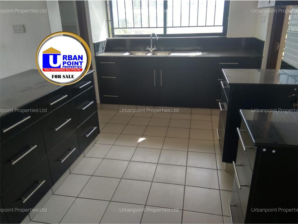 3 Bed Apartment with En Suite in Nyali Area - 14