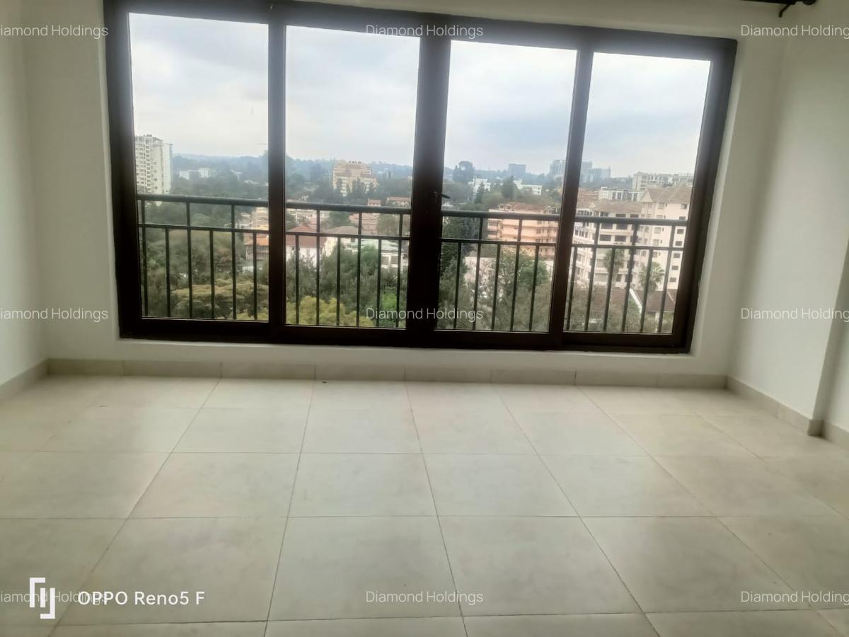 3 Bed Apartment with En Suite at Westlands - 14