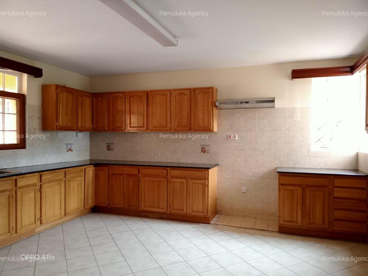 4 Bed House with En Suite at Runda - 8