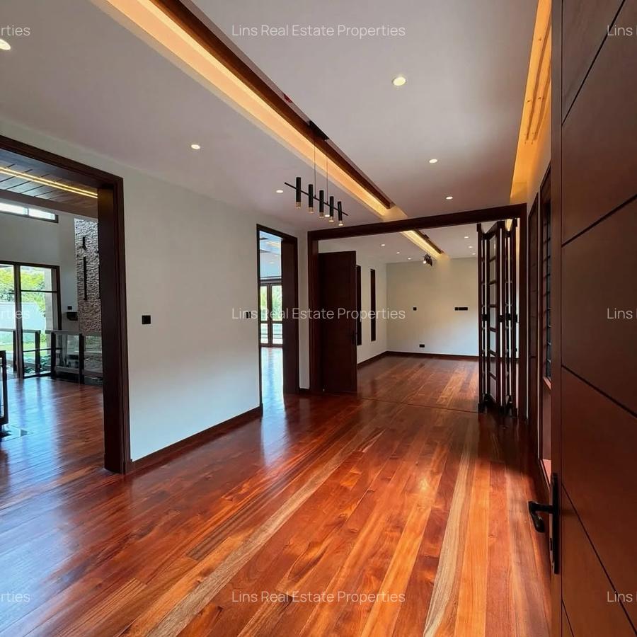 4 Bed House with En Suite in Runda - 4
