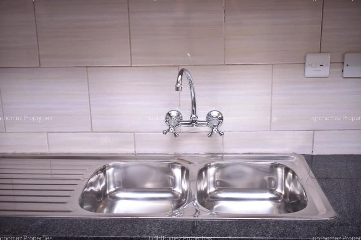 2 Bed Apartment with En Suite in Mountain View - 7