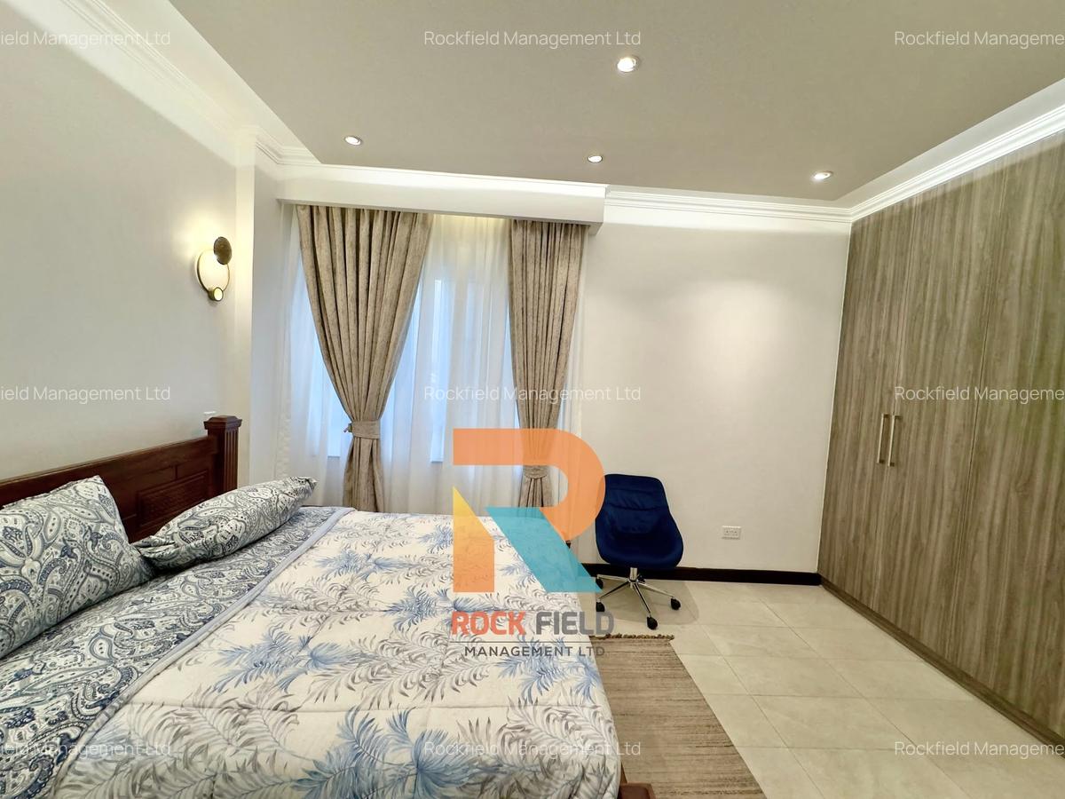 Furnished 2 Bed Apartment with En Suite in Brookside - 13