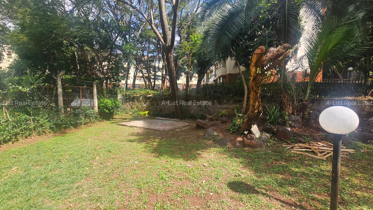 4 Bed Villa with En Suite at Diani Close - 11