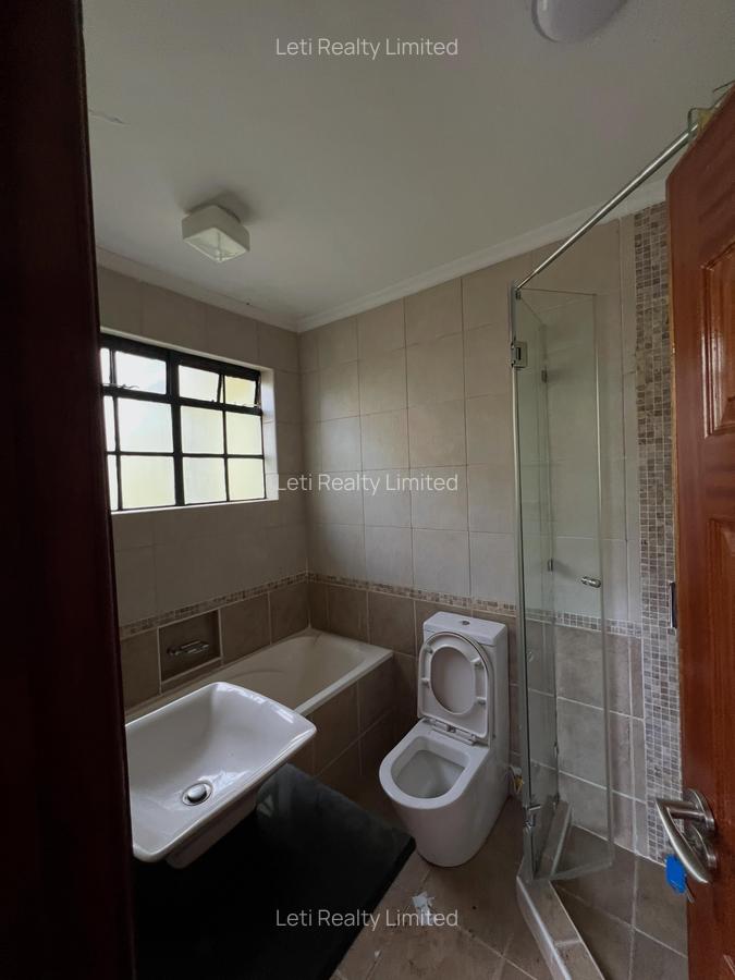 4 Bed Townhouse with En Suite in Lavington - 7