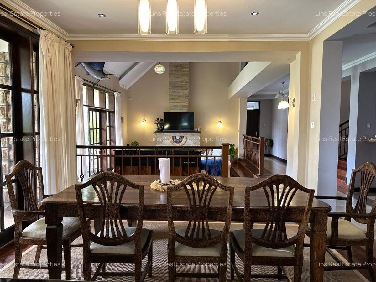 4 Bed Townhouse with En Suite in Rosslyn - 6