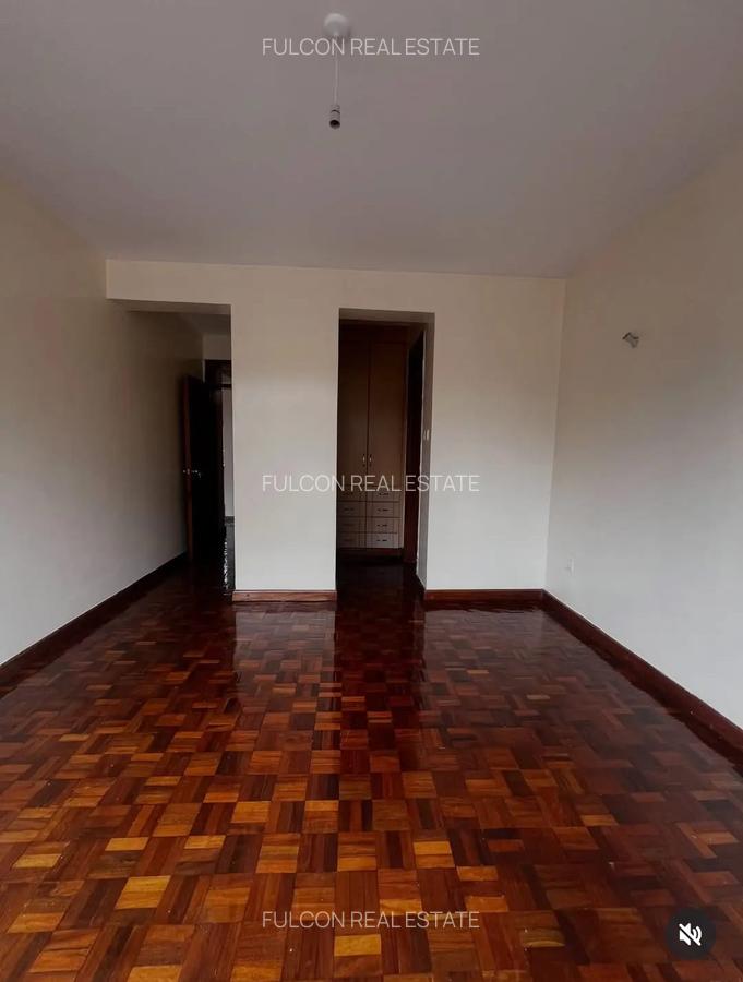 2 Bed Apartment with En Suite in Lavington - 8