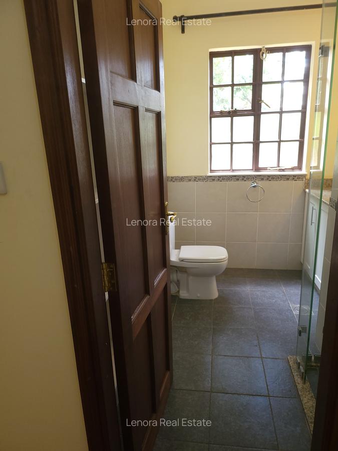 5 Bed Villa with En Suite in Karen Hardy - 9
