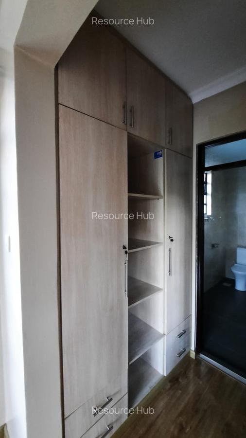 3 Bed House with En Suite at Bomas Area - 2
