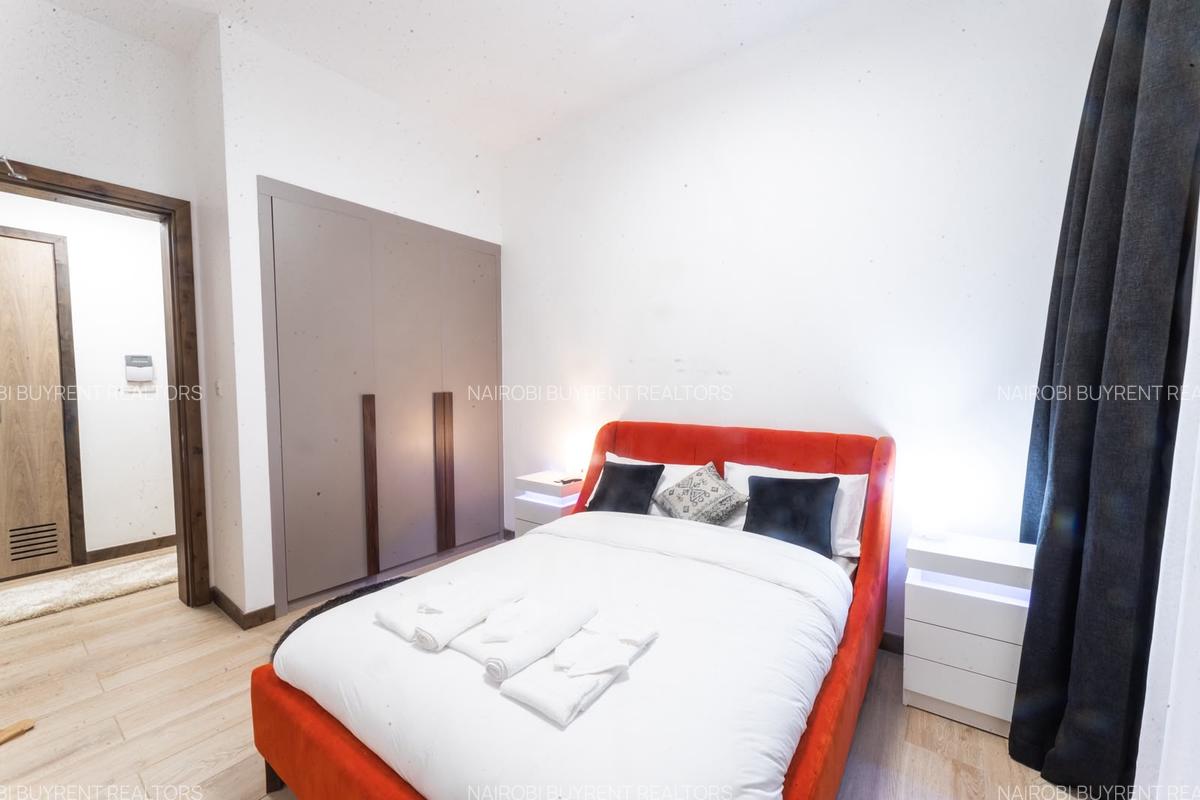 Furnished 3 Bed Apartment with En Suite in Riverside - 9