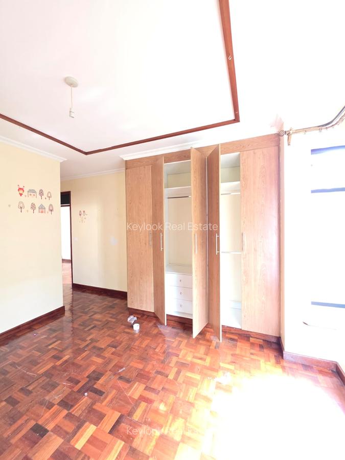 4 Bed Townhouse with En Suite at Lavington Green - 15
