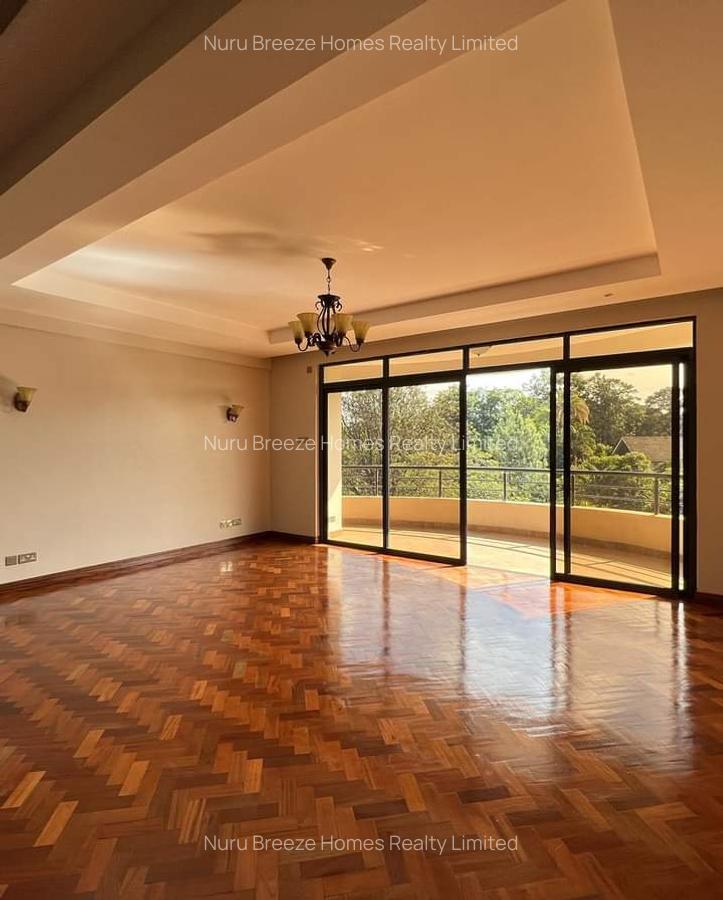 4 Bed Apartment with En Suite in Riverside - 7