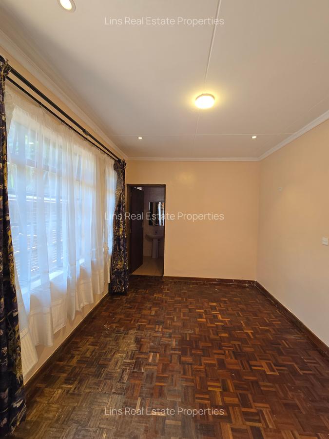 2 Bed House with En Suite in Kitisuru - 10