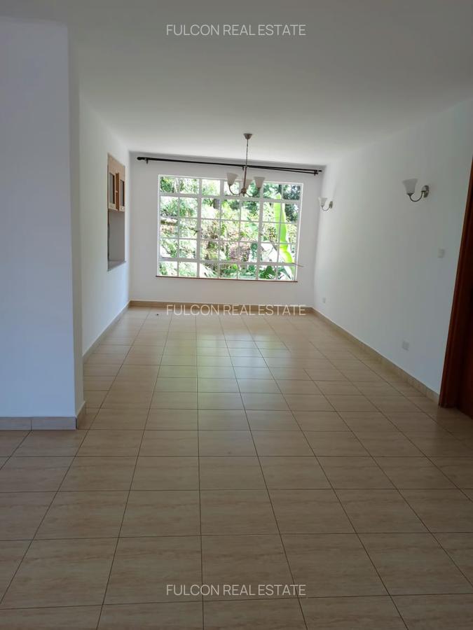 3 Bed Apartment with En Suite in Lavington - 4