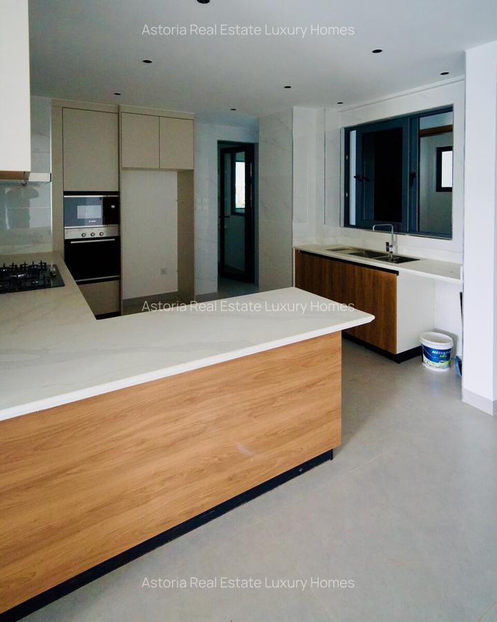 2 Bed Apartment with En Suite at 2026-401 - 9