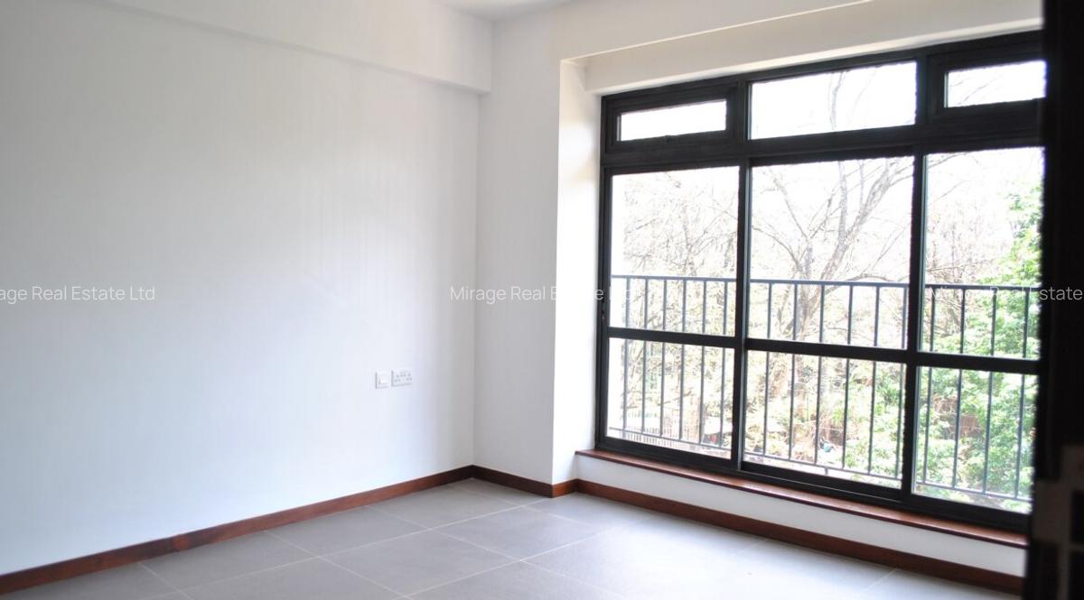 2 Bed Apartment with En Suite in Riverside - 4