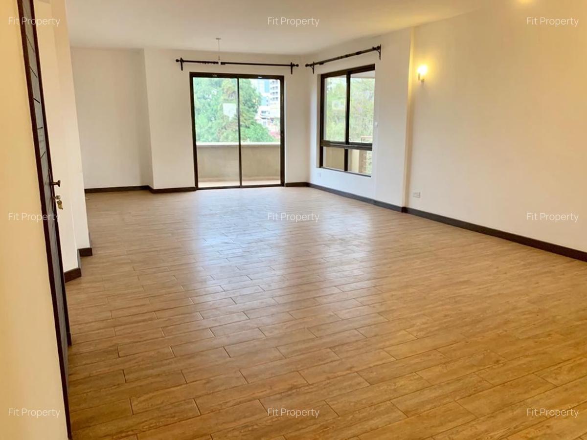 3 Bed Apartment with En Suite in Parklands - 15