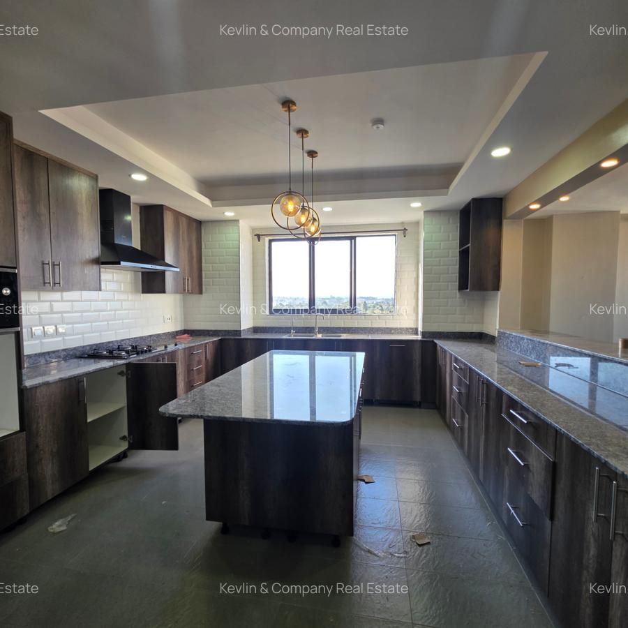 4 Bed Apartment with En Suite in Lavington - 5