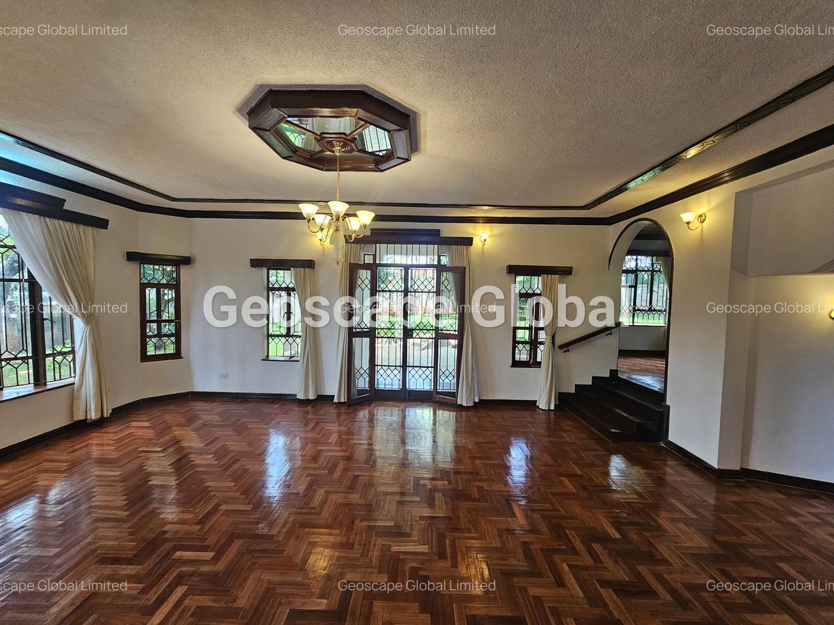 5 Bed House with En Suite in Runda - 15