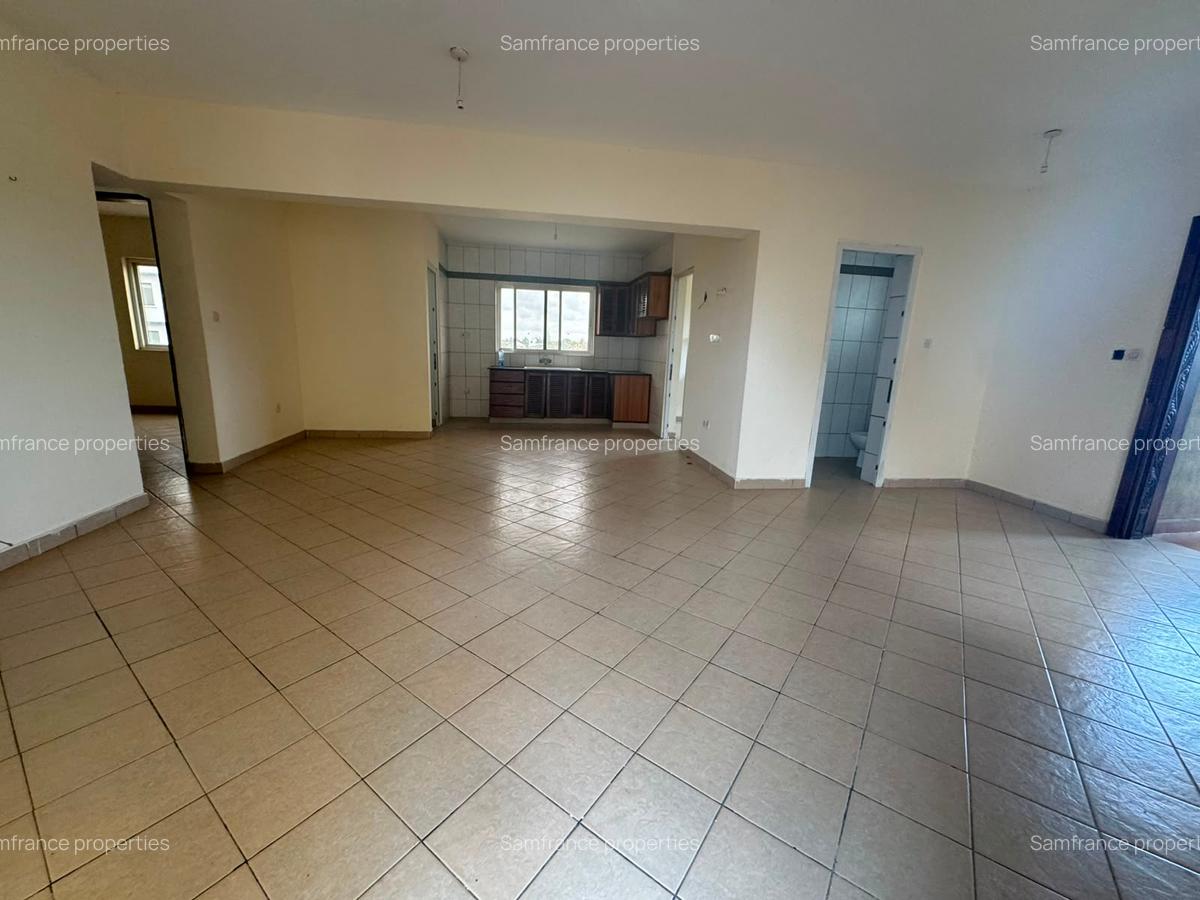 Serviced 2 Bed Apartment with En Suite at Serena Road - 2