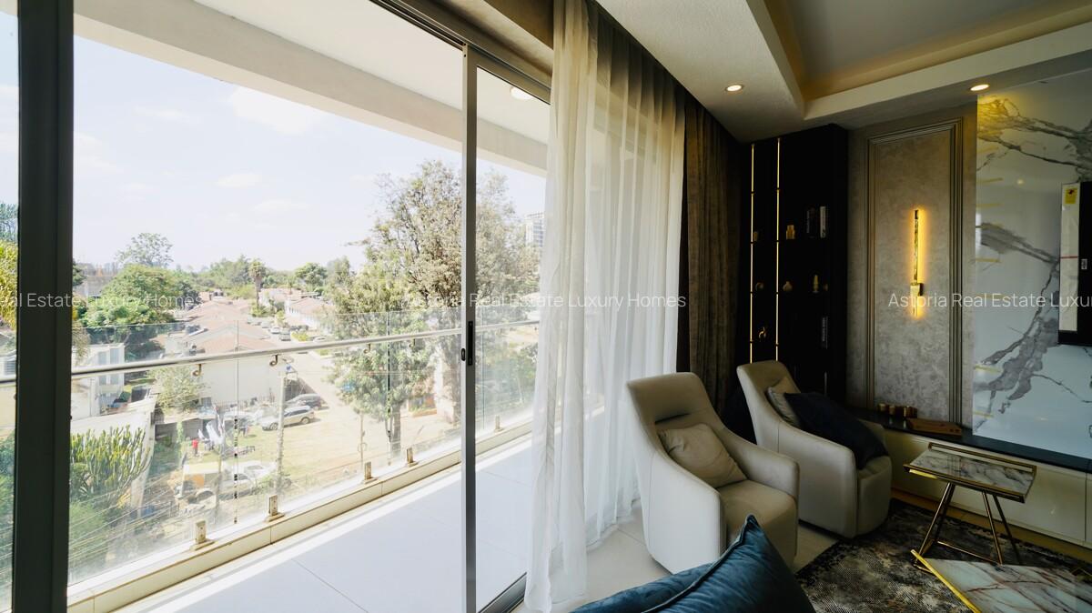 4 Bed Apartment with En Suite at 2026-510 - 5