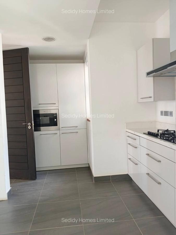 5 Bed Villa with En Suite in Karen - 8