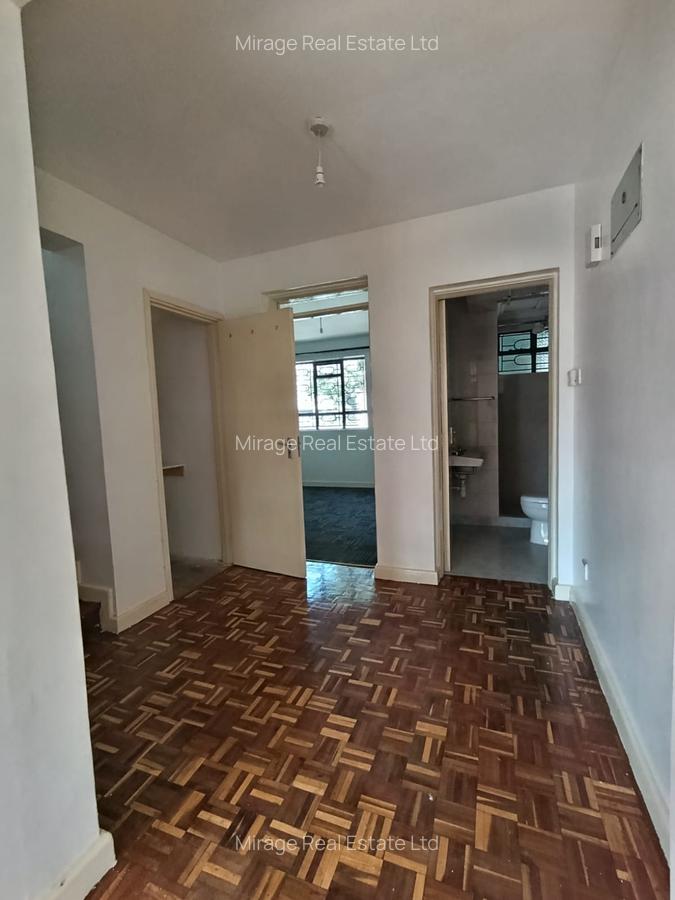 4 Bed Villa with Staff Quarters in Westlands Area - 7