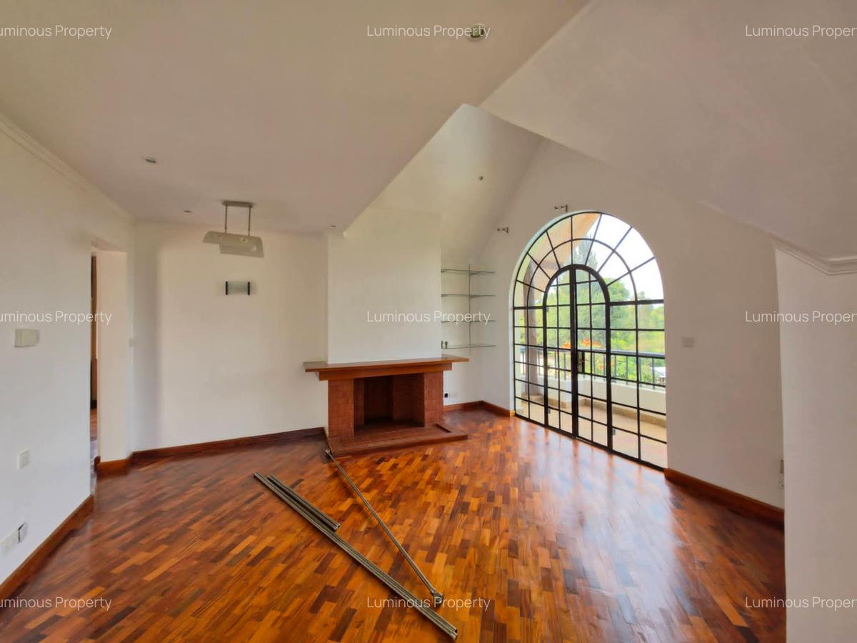4 Bed Villa with En Suite at Garden Estate - 12