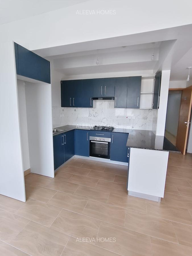 2 Bed Apartment with En Suite in Garden Estate - 4