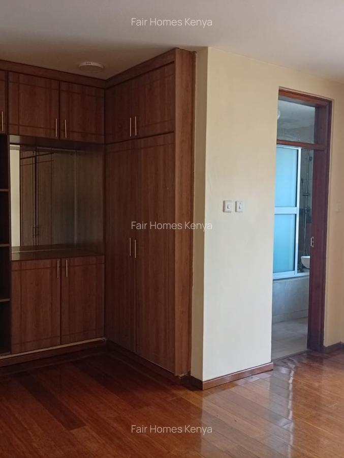5 Bed Townhouse with En Suite at Amboseli Road - 17