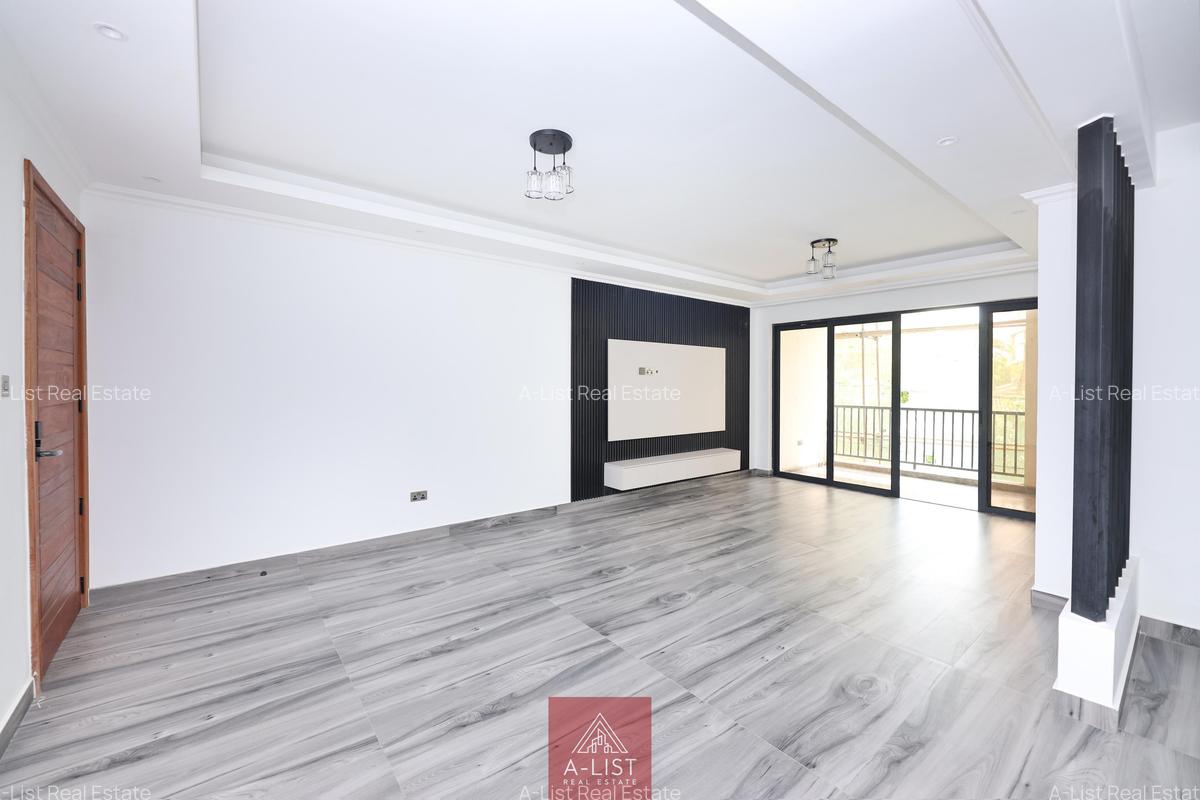 1 Bed Apartment with En Suite at Brookside Drive - 1