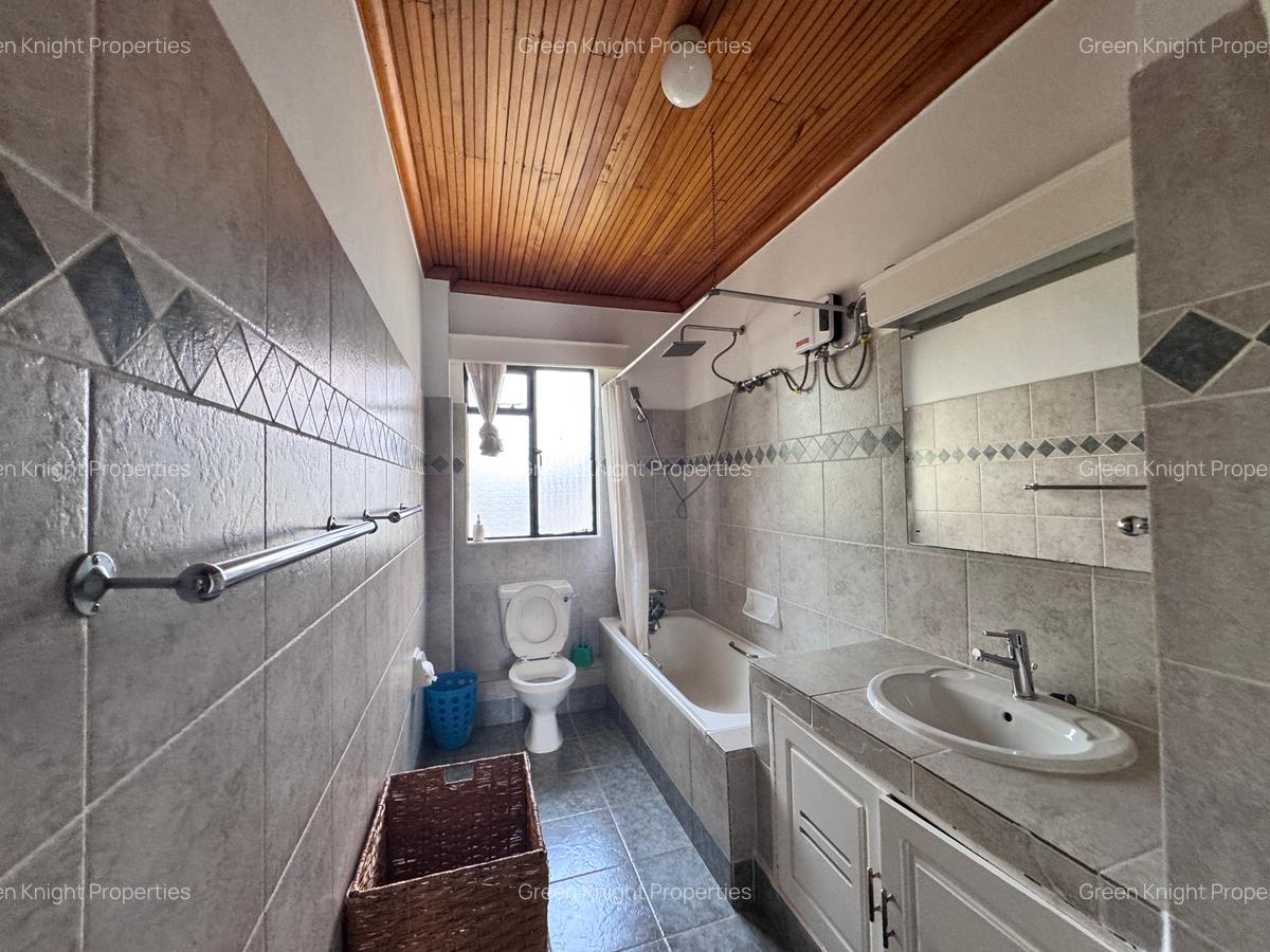 Serviced 4 Bed Apartment with En Suite in Kilimani - 9