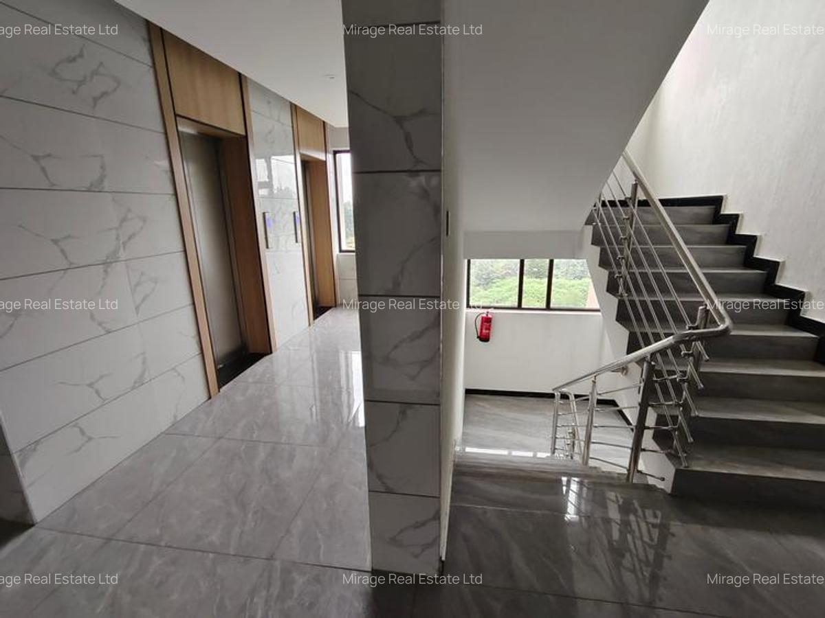 2 Bed Apartment with Swimming Pool in Riverside - 19