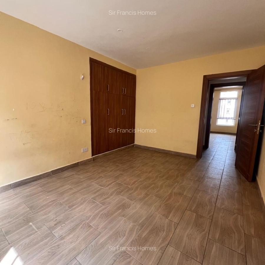 Serviced 3 Bed Apartment with En Suite in Kilimani - 9