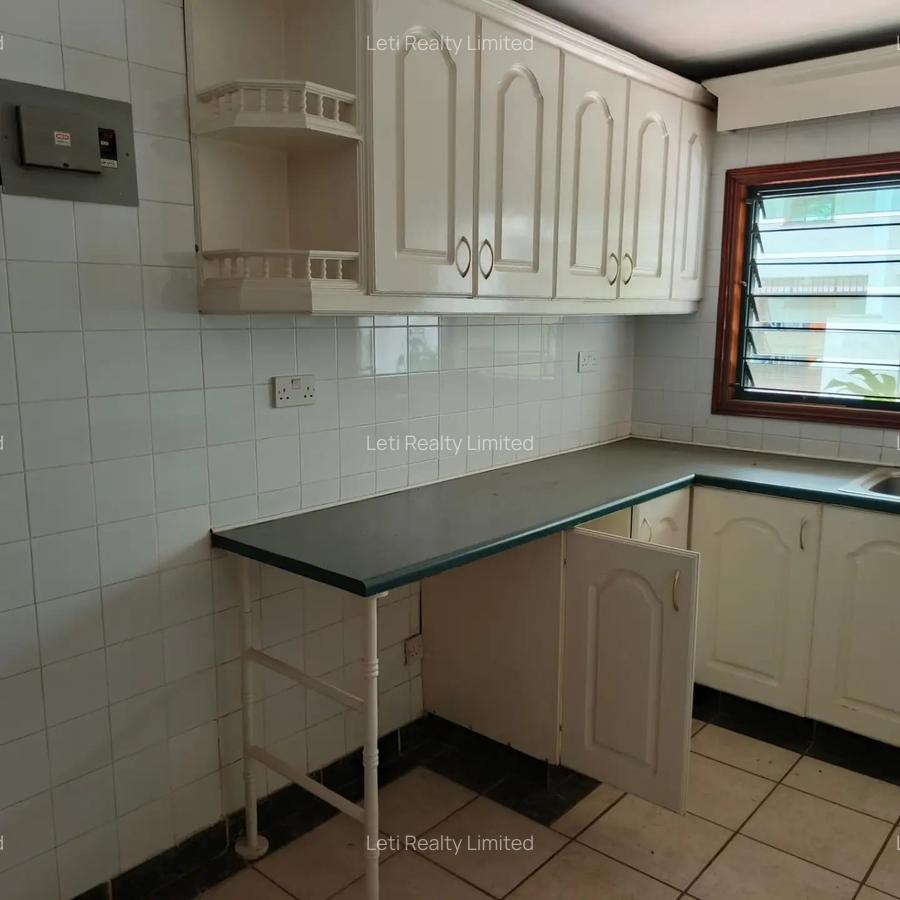 2 Bed Townhouse with En Suite in Kileleshwa - 9