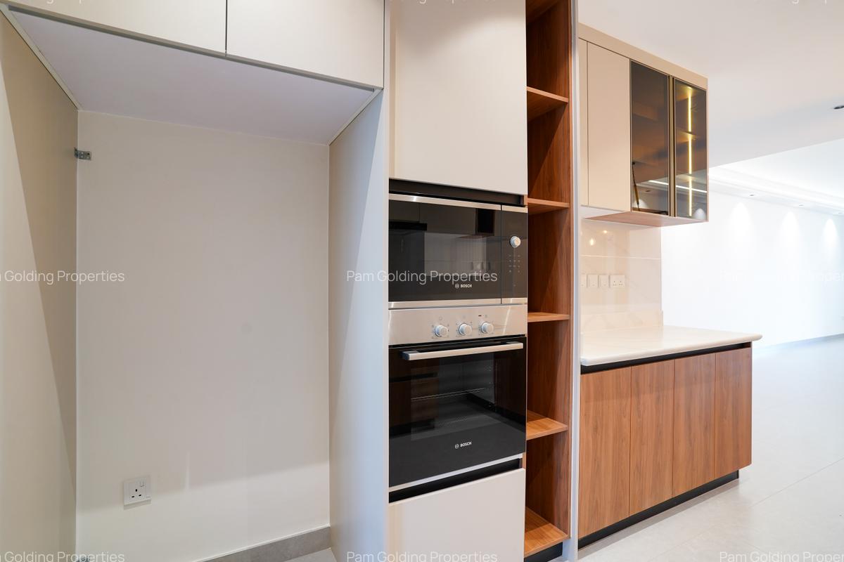 2 Bed Apartment with En Suite at Mwanzi Road - 7