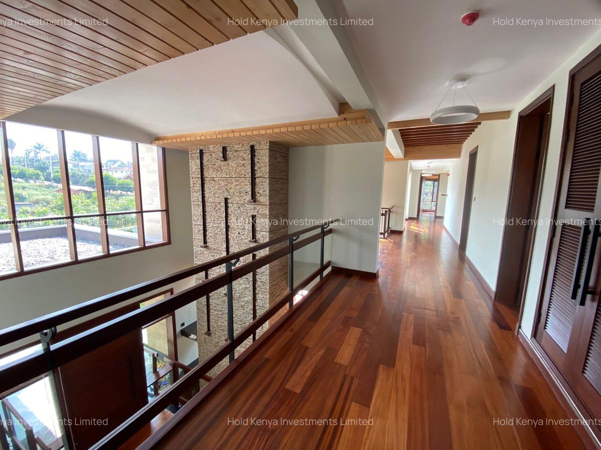 6 Bed House with En Suite at Runda Mumwe - 10