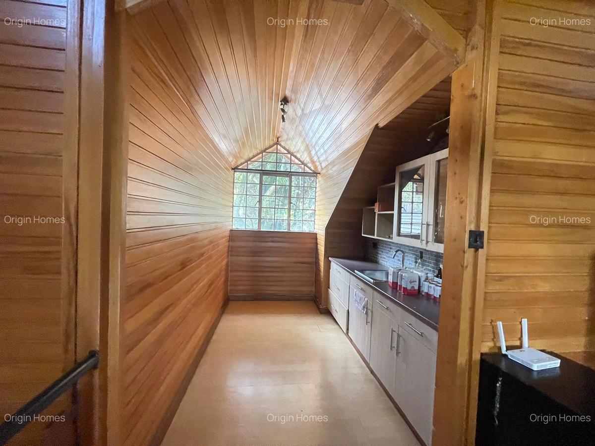 4 Bed House with En Suite at Loresho - 12