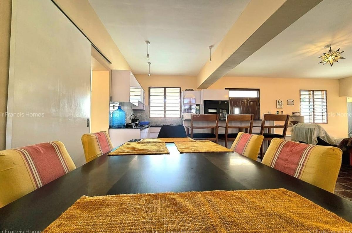 3 Bed Villa with En Suite at Galu - 4