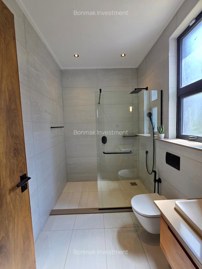 4 Bed Townhouse with En Suite at Loresho - 19