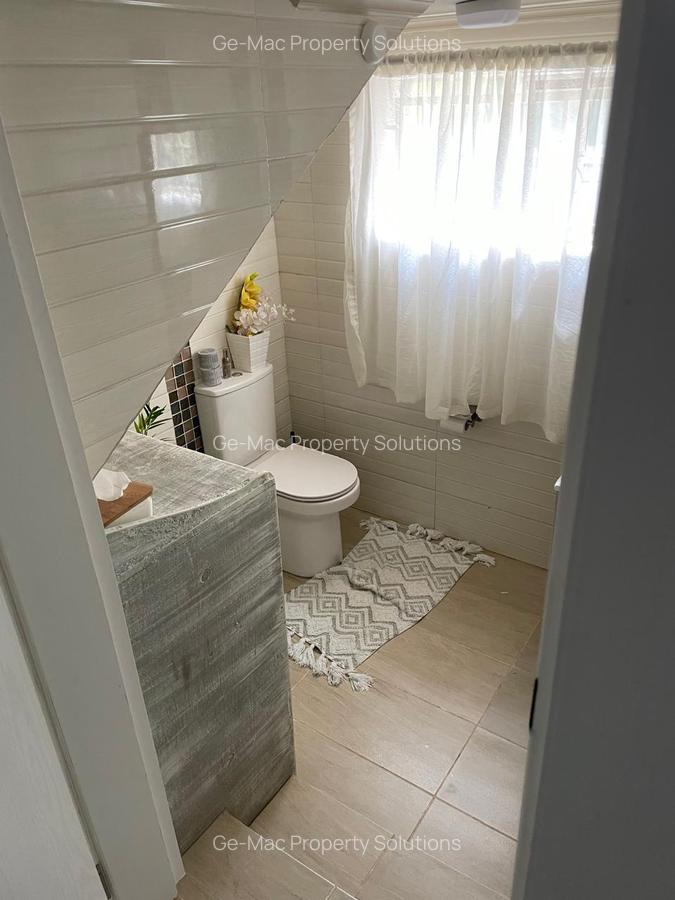 5 Bed House with En Suite at Kiambu - 11