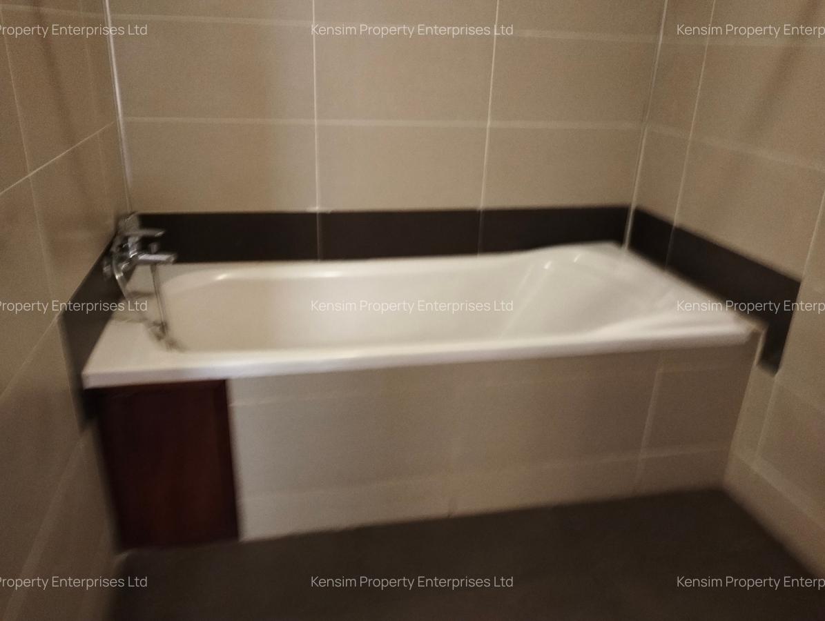 5 Bed Townhouse with En Suite in Lavington - 15