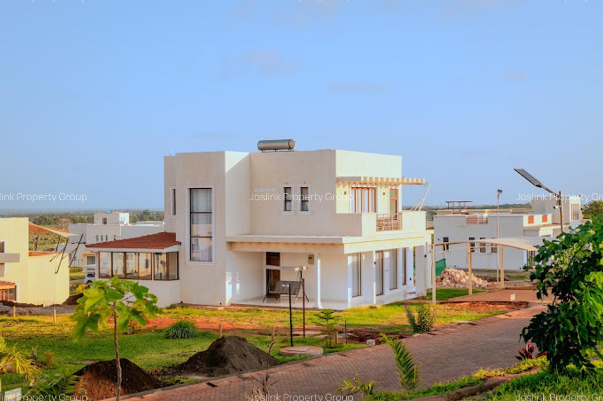 4 Bed Townhouse with En Suite in Nyali Area - 10