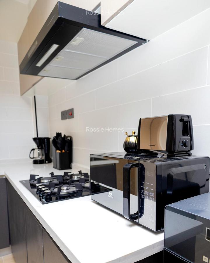 Serviced 1 Bed Apartment with En Suite in Lavington - 12