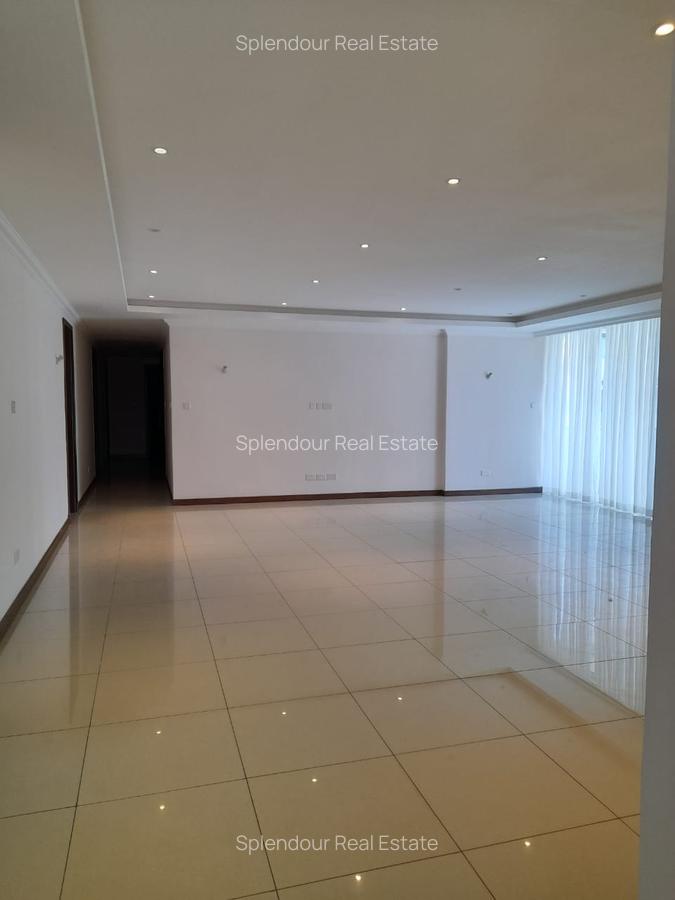 4 Bed Apartment with En Suite in General Mathenge - 11
